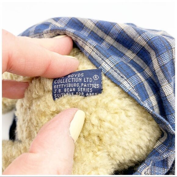 Momma McGoldberg and Cissy Boyd’s Collectible Bear - Picture 7 of 11